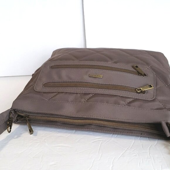 Travelon Anti-Theft Quilted Crossbody Bag - Picture 5 of 10